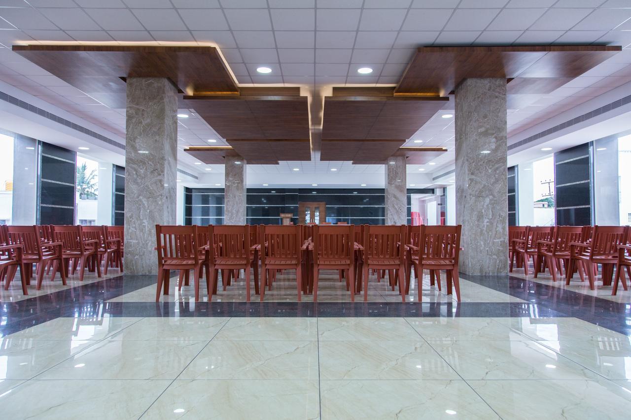 Hotel Hills Tirupattur Tiruppatur Екстер'єр фото