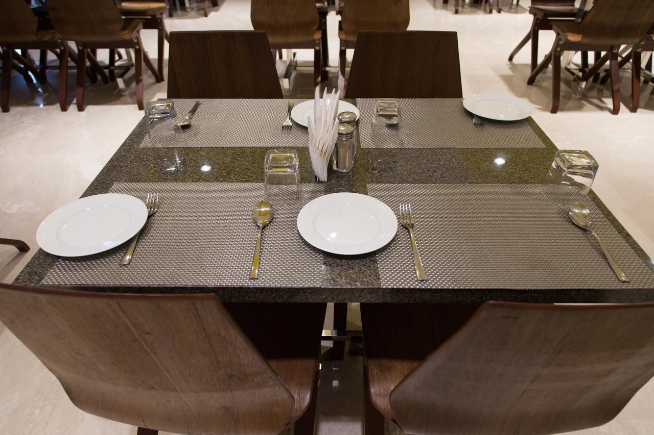 Hotel Hills Tirupattur Tiruppatur Екстер'єр фото