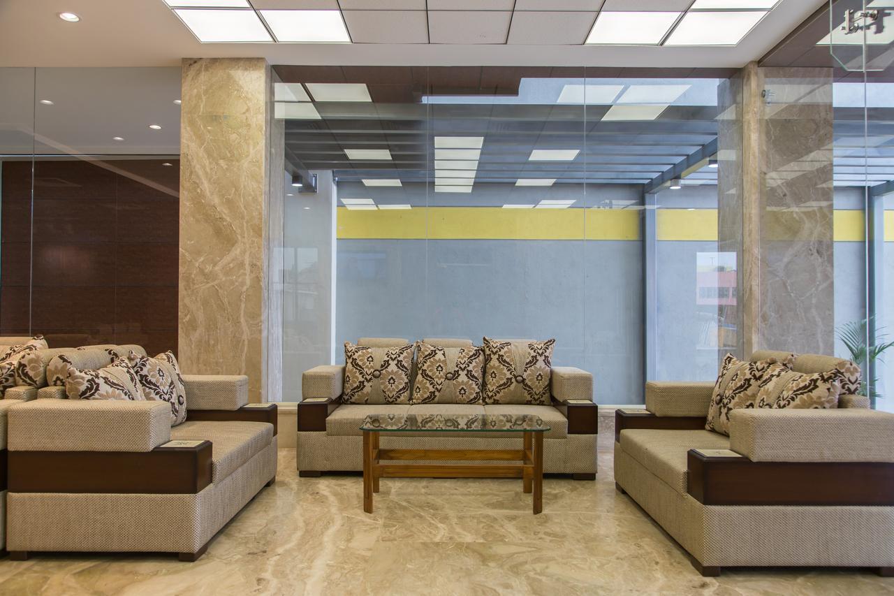 Hotel Hills Tirupattur Tiruppatur Екстер'єр фото