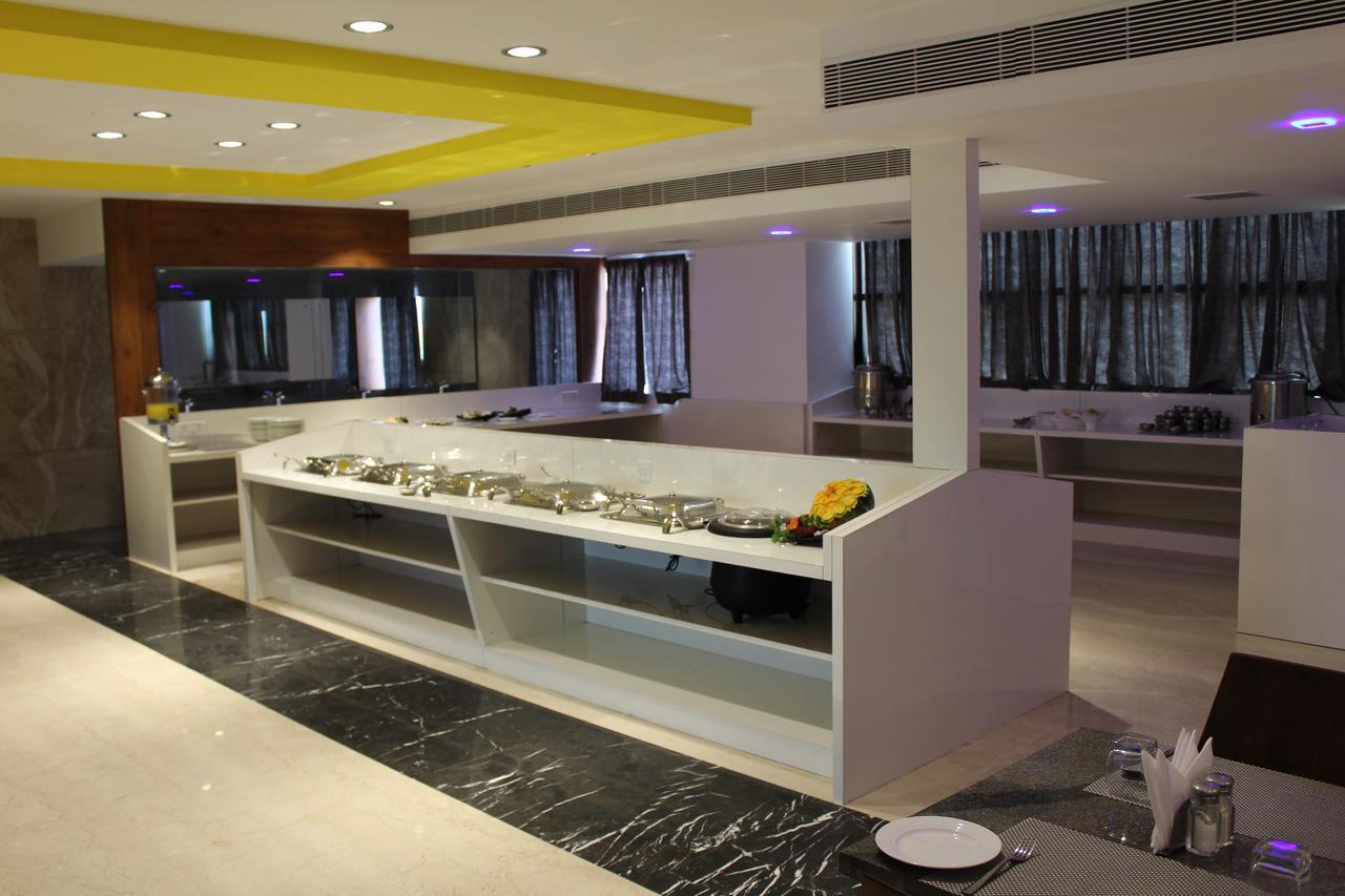 Hotel Hills Tirupattur Tiruppatur Екстер'єр фото
