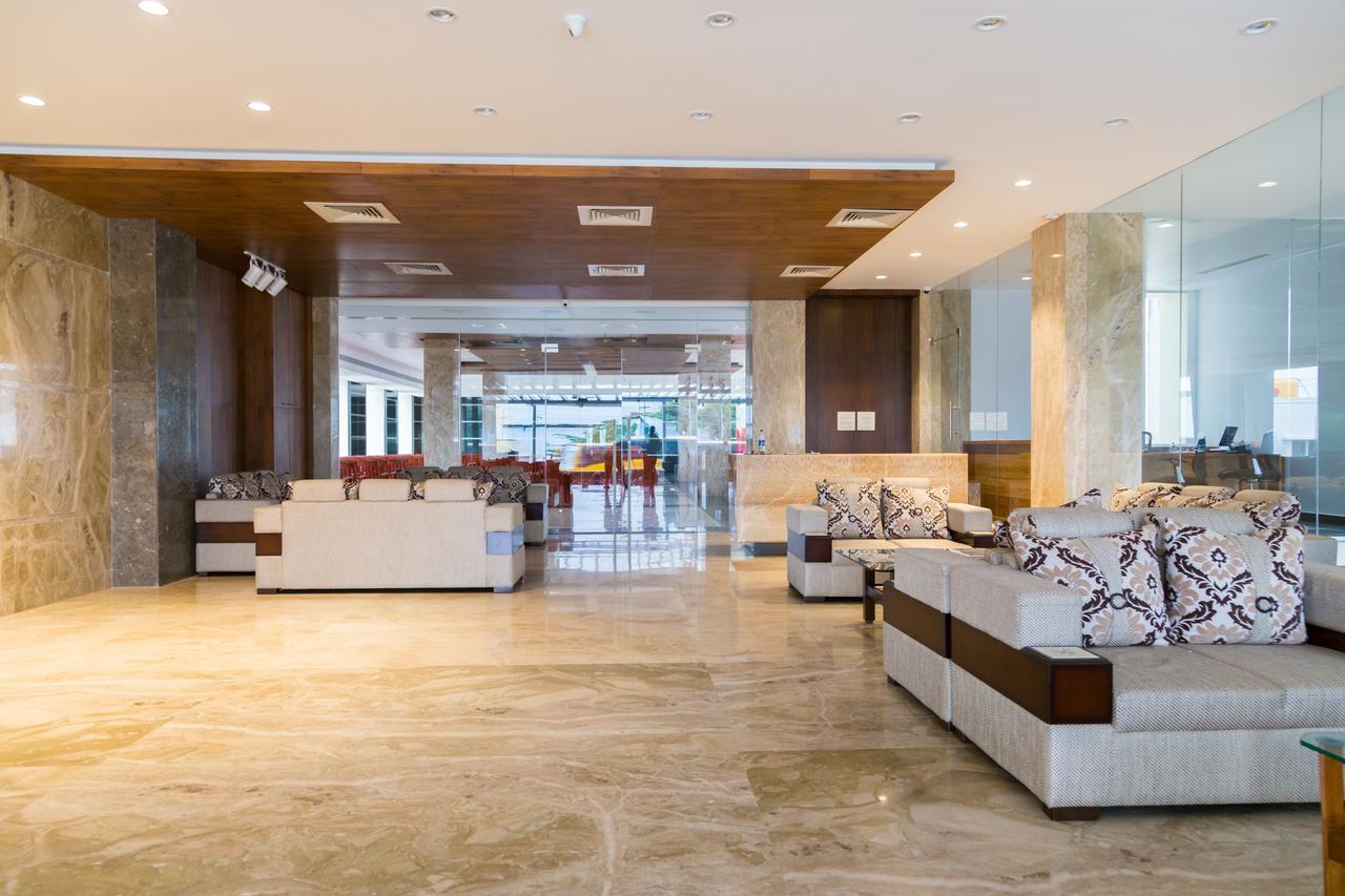 Hotel Hills Tirupattur Tiruppatur Екстер'єр фото