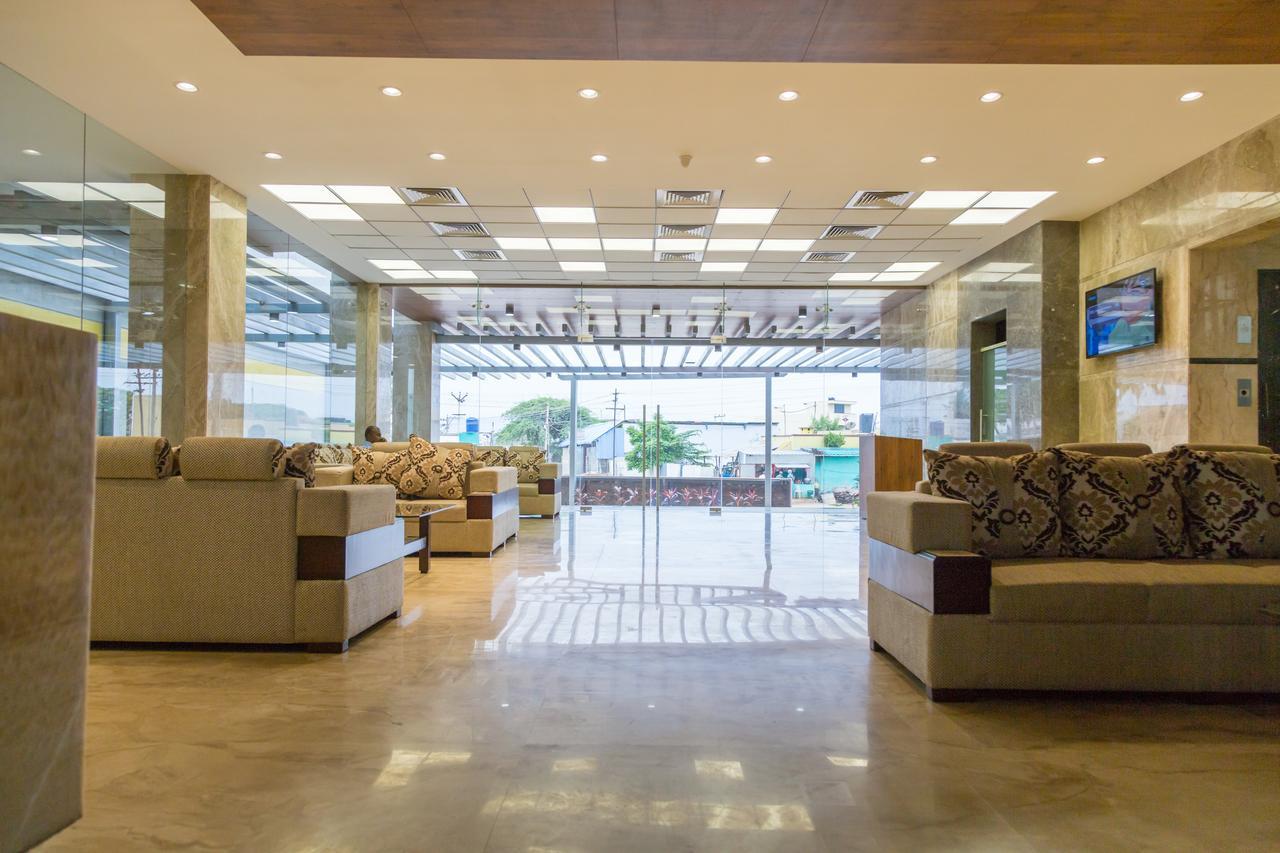Hotel Hills Tirupattur Tiruppatur Екстер'єр фото