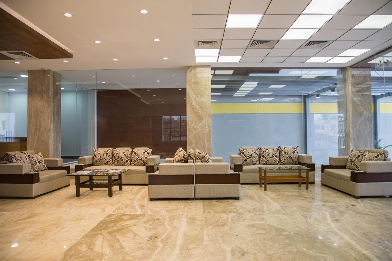 Hotel Hills Tirupattur Tiruppatur Екстер'єр фото